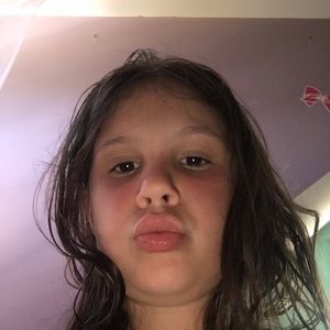 Meet your Posher, Caralyn